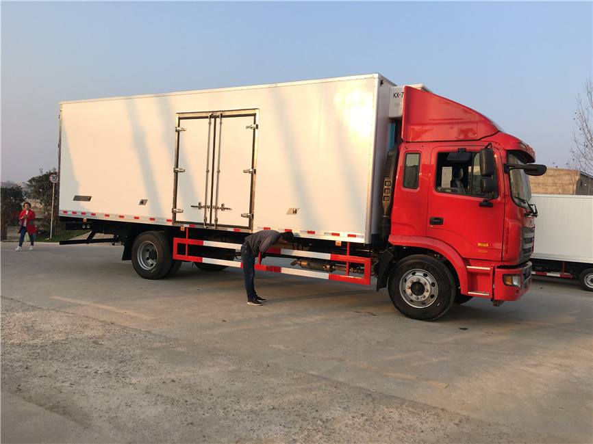 江淮格爾發(fā) 7.6米冷藏車