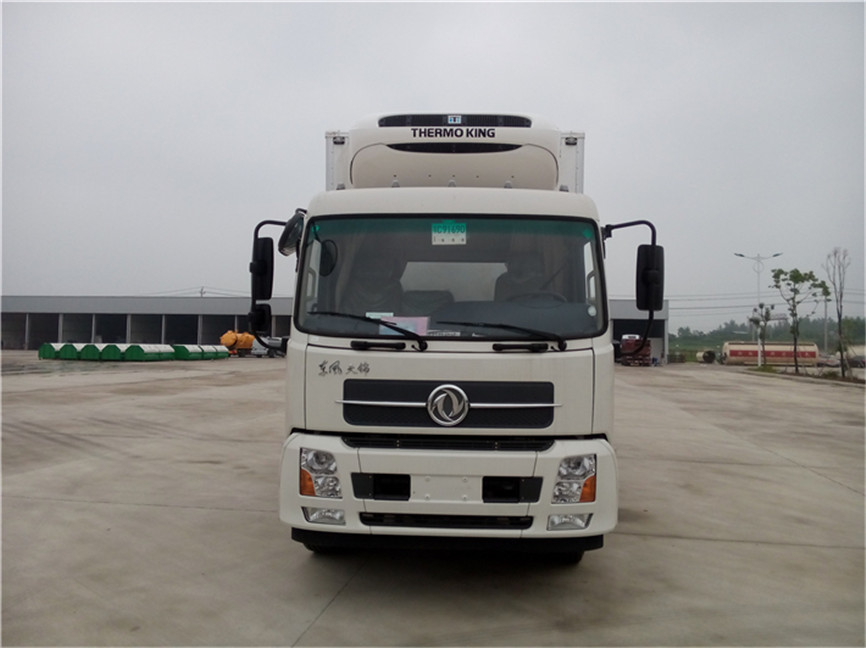 東風(fēng)天錦 7.6米冷藏車