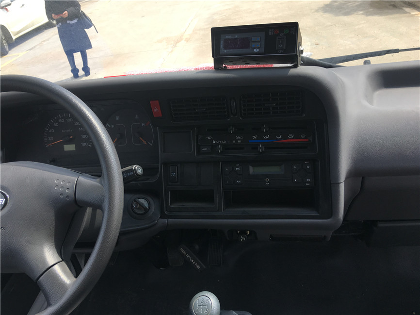 金杯海獅面包系列冷藏車