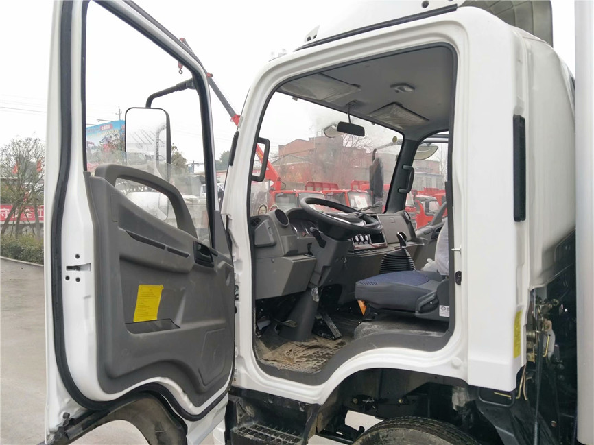 解放虎V 4.2米冷藏車