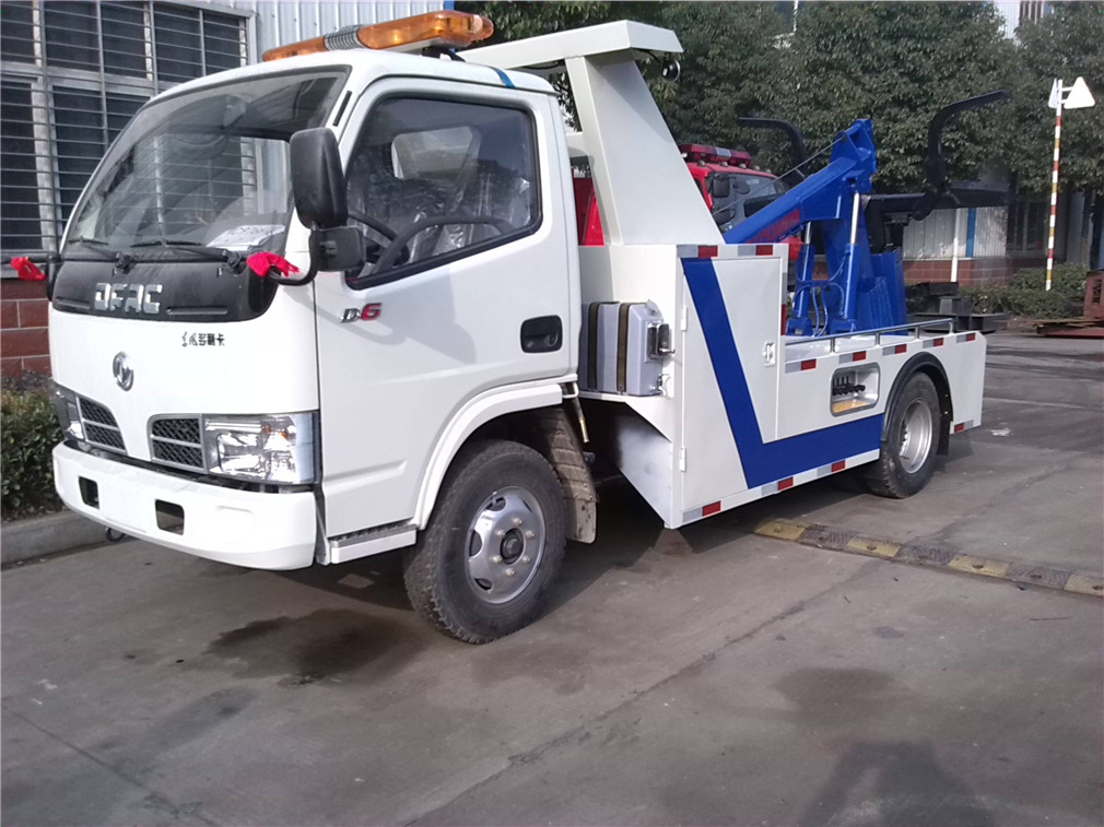 東風(fēng)小多利卡一拖一清障車