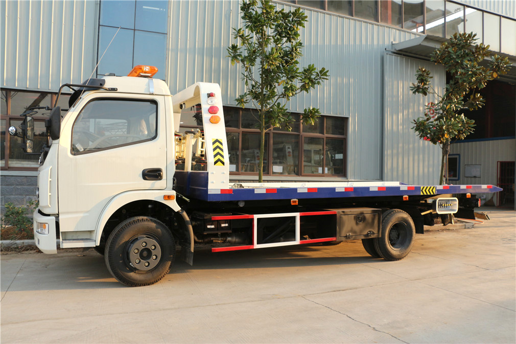 東風(fēng)大多利卡黃牌一拖二清障車