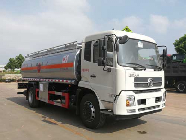 東風(fēng)天錦12噸運(yùn)油車