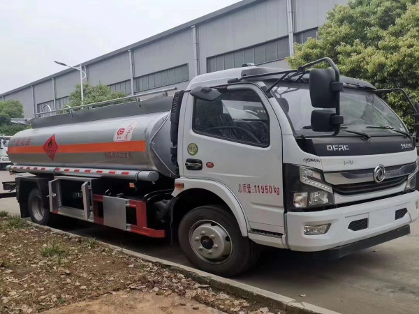  東風(fēng)國(guó)六8噸加油車
