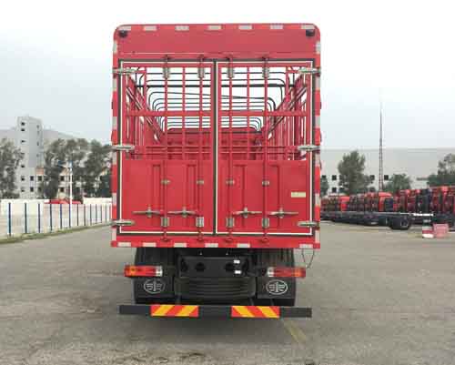 解放牌CA5310CCQP66K24L7T4E5型畜禽運輸車