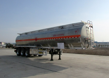 楚勝牌CSC9403GYYLD型鋁合金運(yùn)油半掛車(chē)