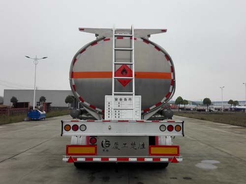 楚勝牌CSC9354GYYLC型鋁合金運(yùn)油半掛車