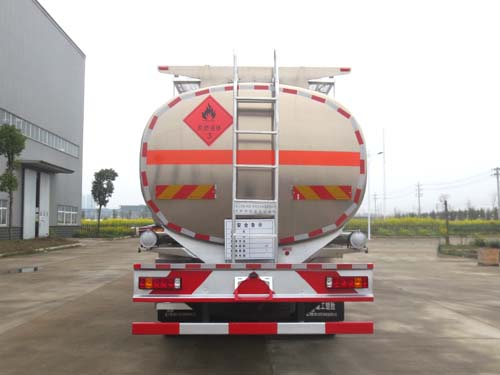 豪沃后雙橋鋁合金運油車